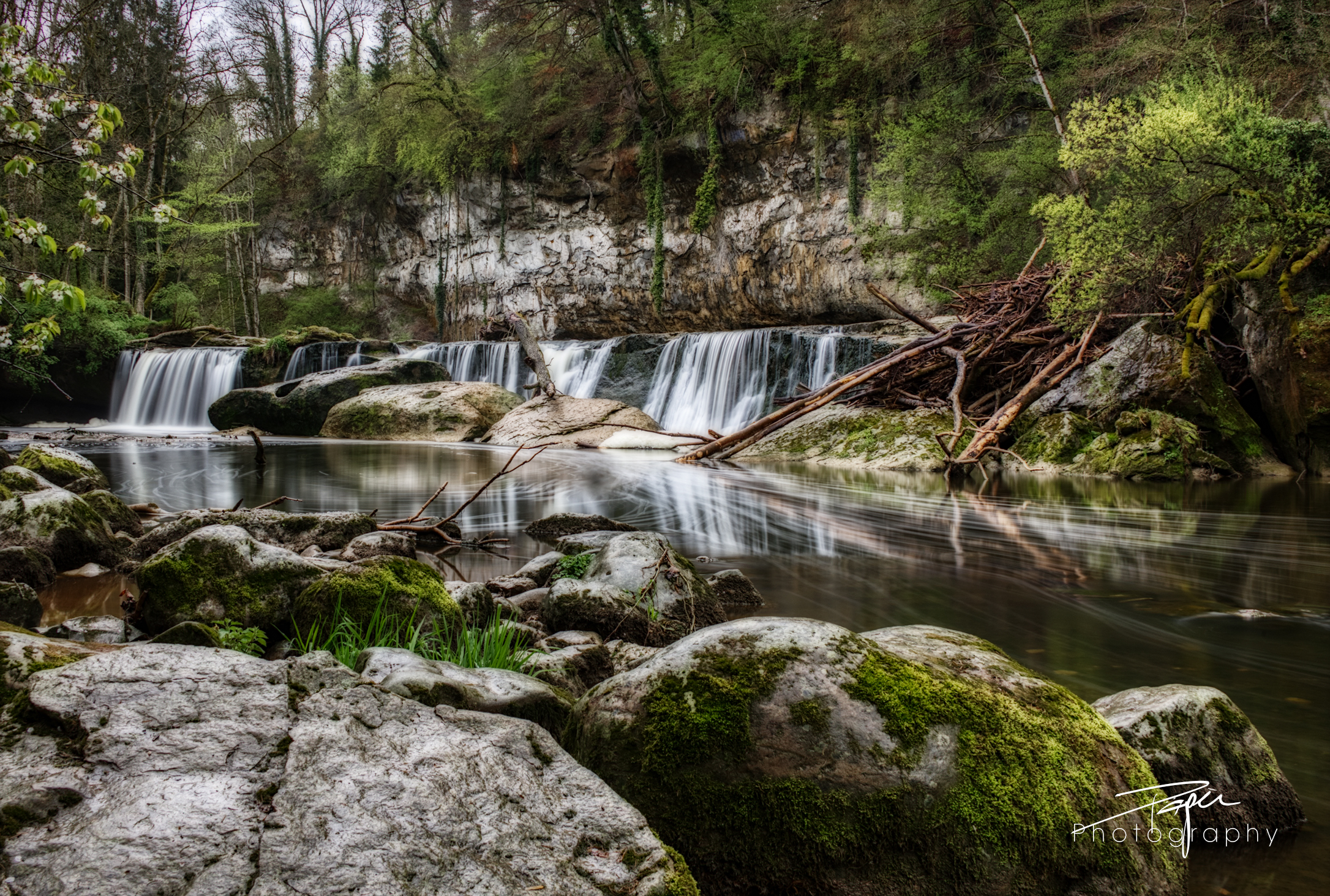 30.04.2021 - 𝗟𝗲𝘀 𝗖𝗵𝘂𝘁𝗲𝘀 𝗱𝗲 𝗖𝗵𝗮𝘃𝗮𝗻𝗲𝘁𝘁𝗲𝘀